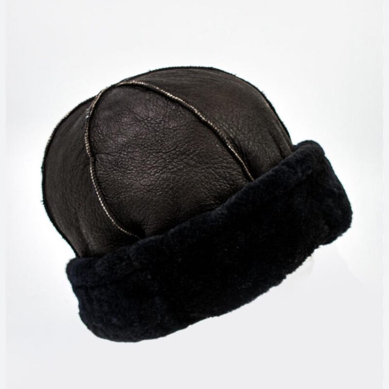 Gorro en cuero